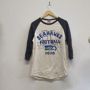 Seattle Seahawks Junk Food Graphic Raglan‎ Shirt size Large 100% cotton